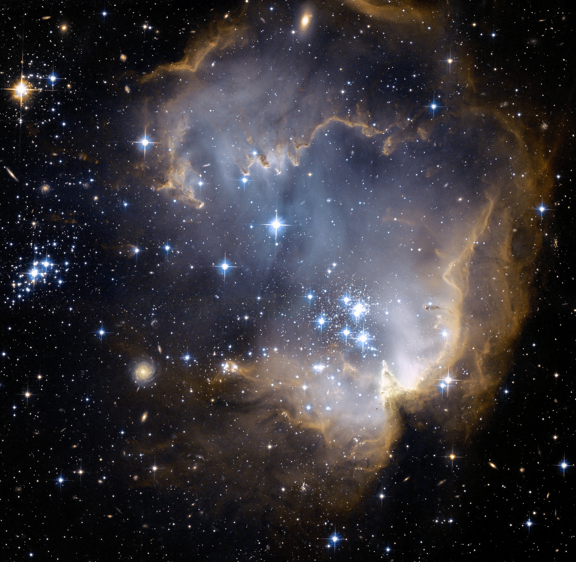 star-clusters-74052_1920